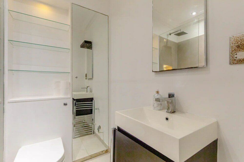 Фото Fantastically Located 1bd Flat, Knightsbridge