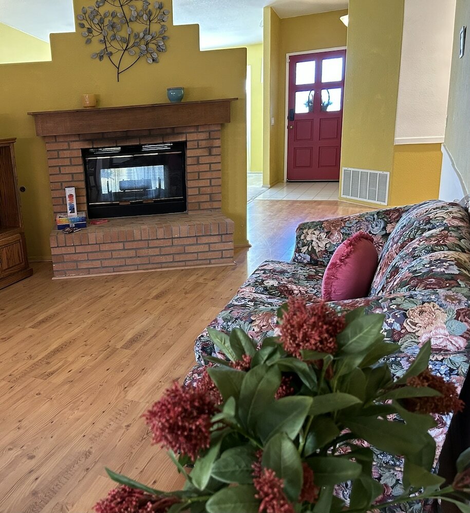 Фото Private bedroom in Country house near wineries