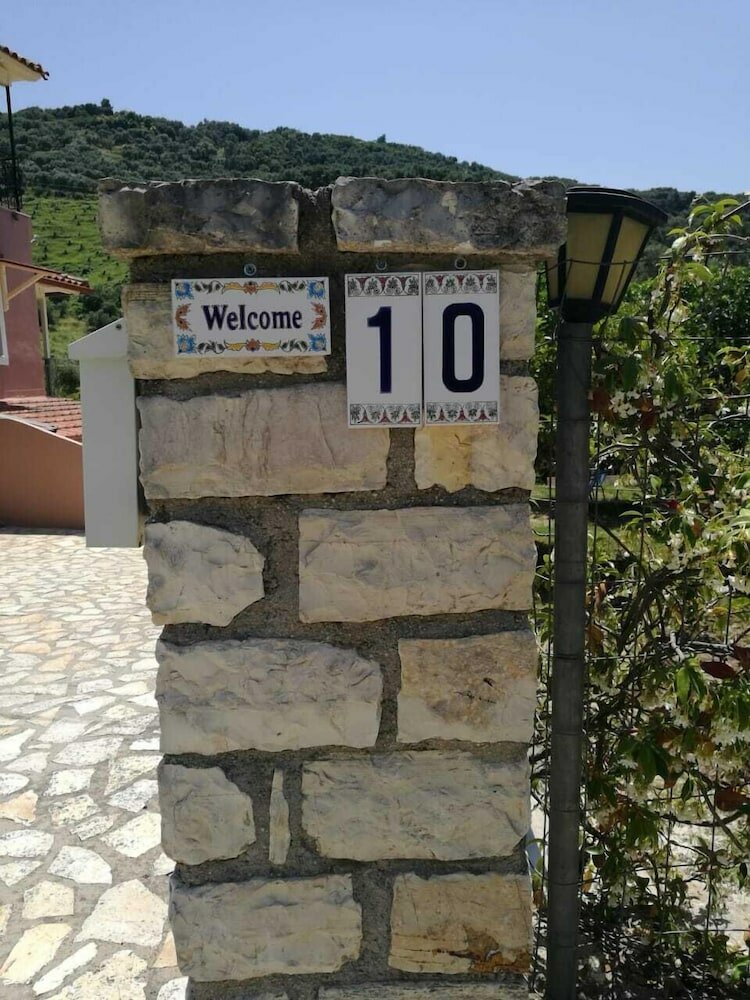 Фото PargaLand Studios & Apartments