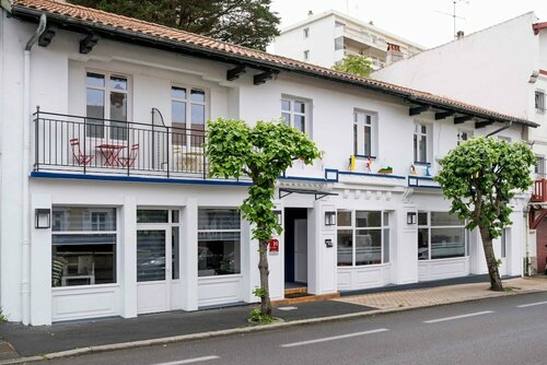 Гостиница Urban Style Biarritz Hotel du Relais в Англете