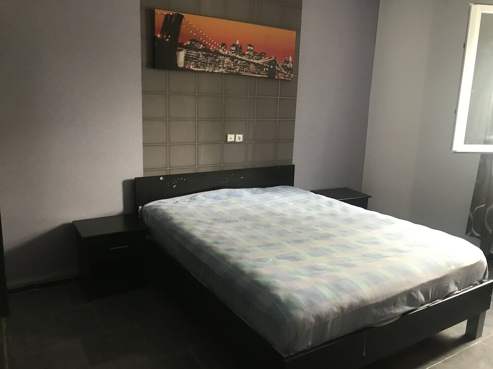 Фото Too Many Suites