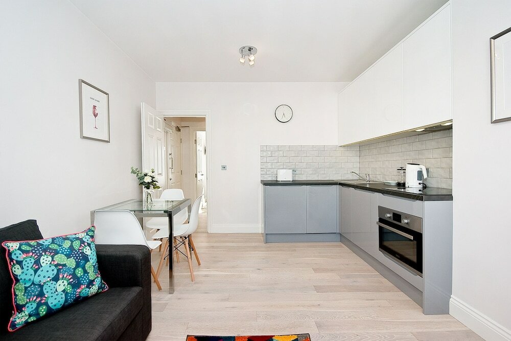 Фото 7 Greek Street by City Living London