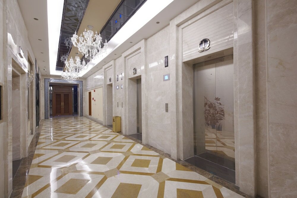 Фото Louidon Mega Apartment Hotel of Kam Rueng Plaza/Sunshine