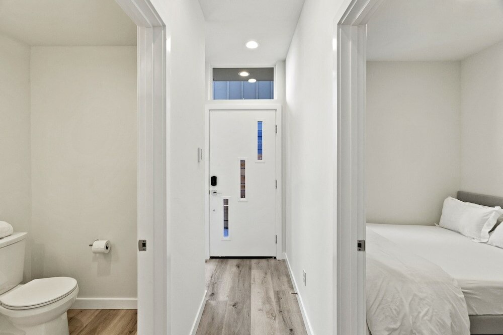 Фото Eco built Crown Hill Townhouse