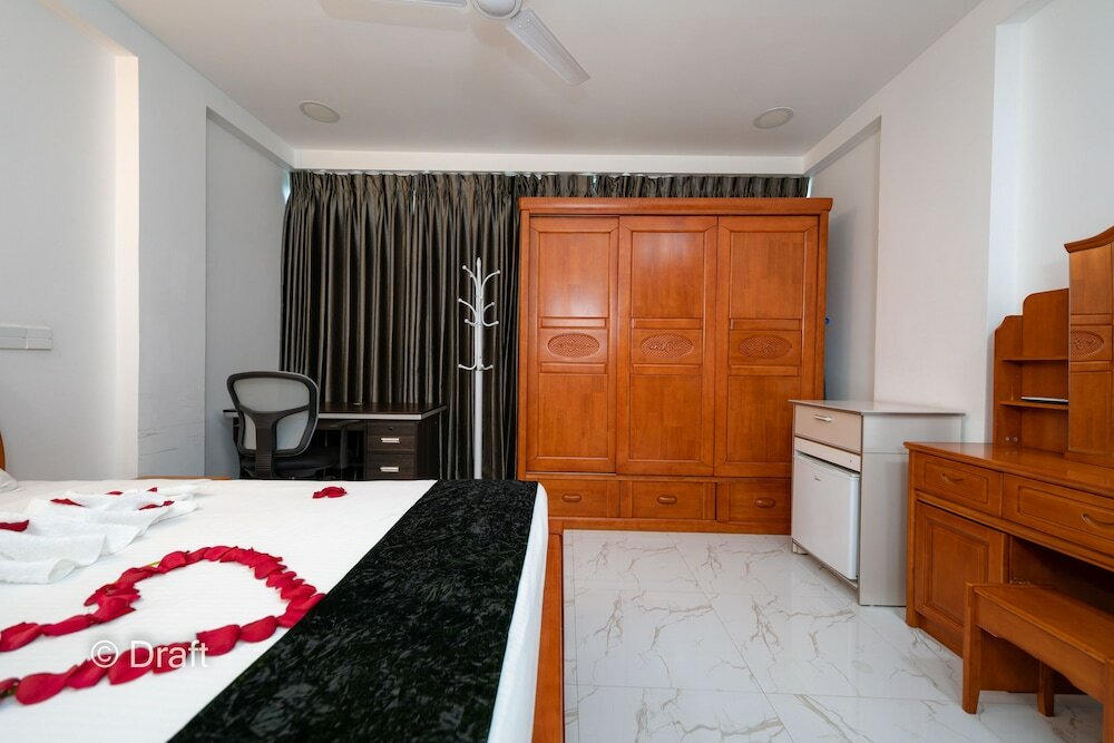 Фото Отель White Beach Holiday