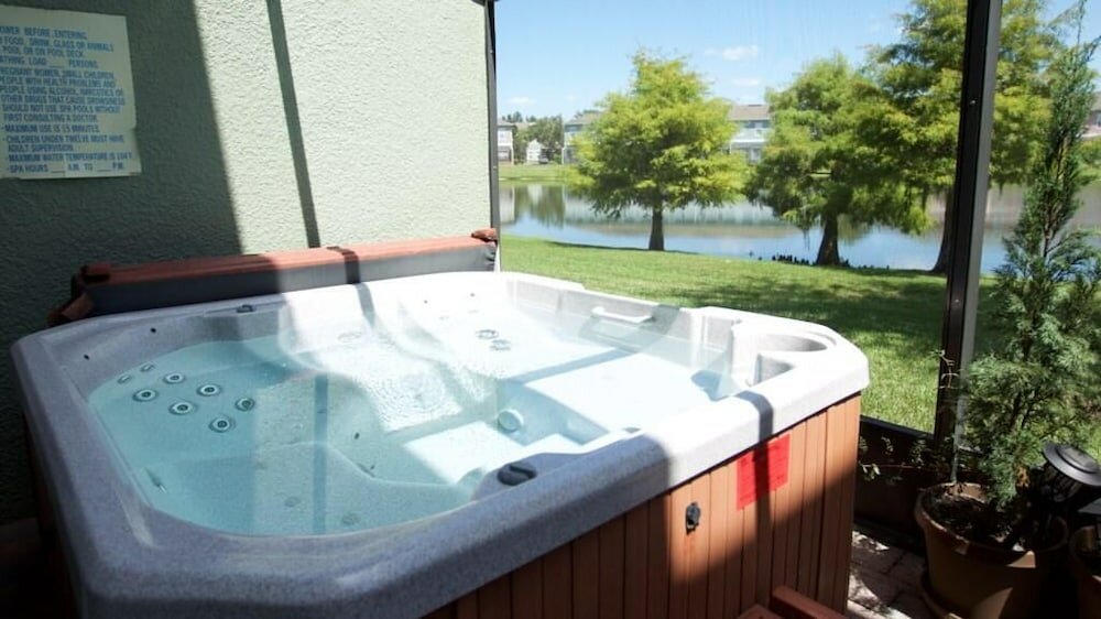 Фото Richard & Karen's Coral Cay Resort Townhome