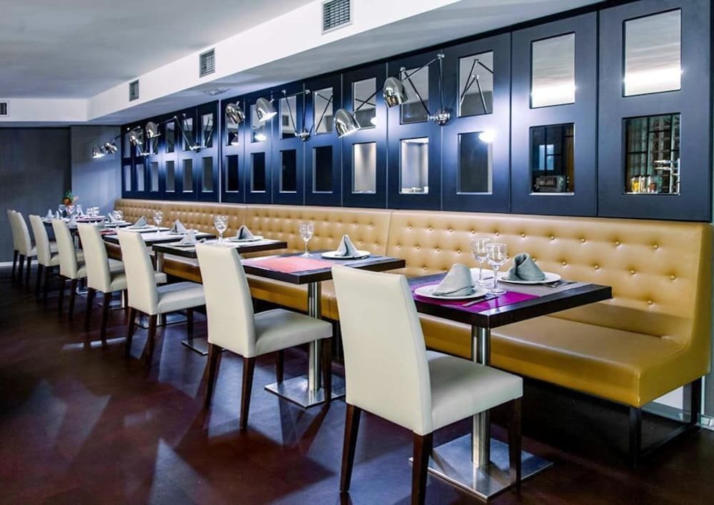 Фото Hotel Plaza