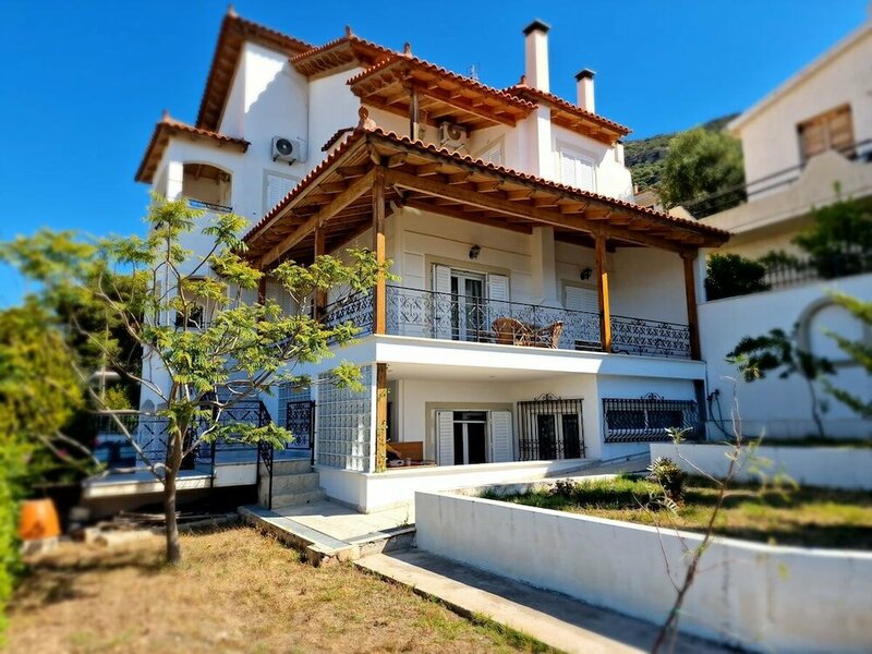 Гостиница The Mirador Boutique Villa With Scenic Sea View