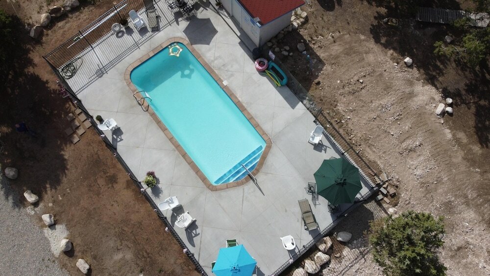 Фото Hacienda Roja - The Cedars № 7 at Wind Walker Homestead