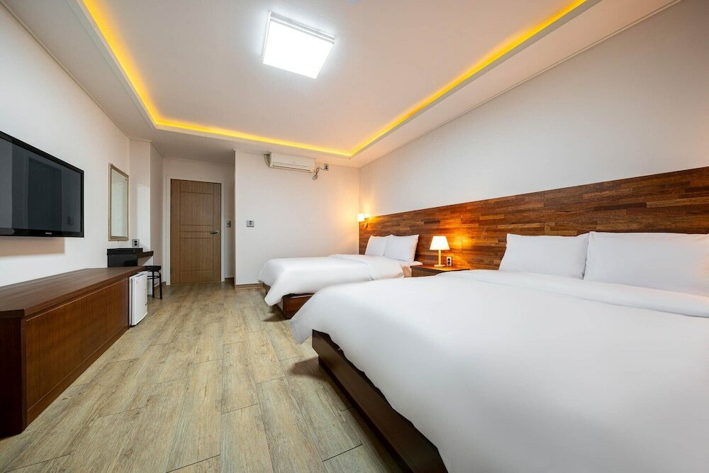 Фото F-one Hotel