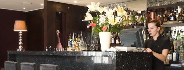 Фото Park City Grand Plaza Kensington