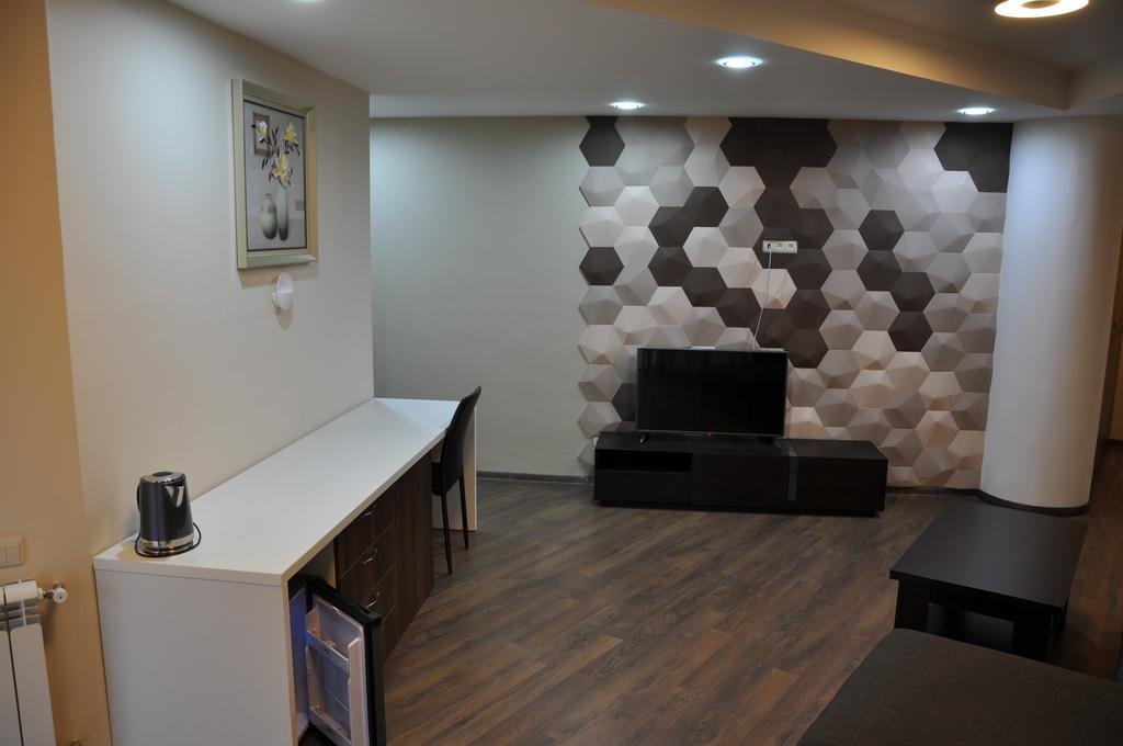 Фото Отель All Seasons