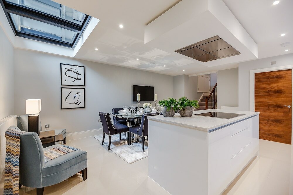 Фото Palace Wharf Apartments