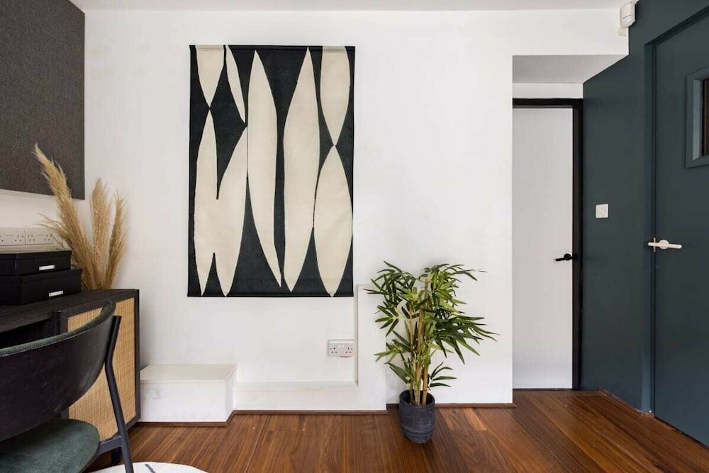 Фото The Camden Arms - Bright and Charming 2bdr Flat