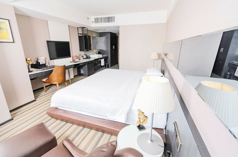 Фото Chongqing Landyatt Park Hotel