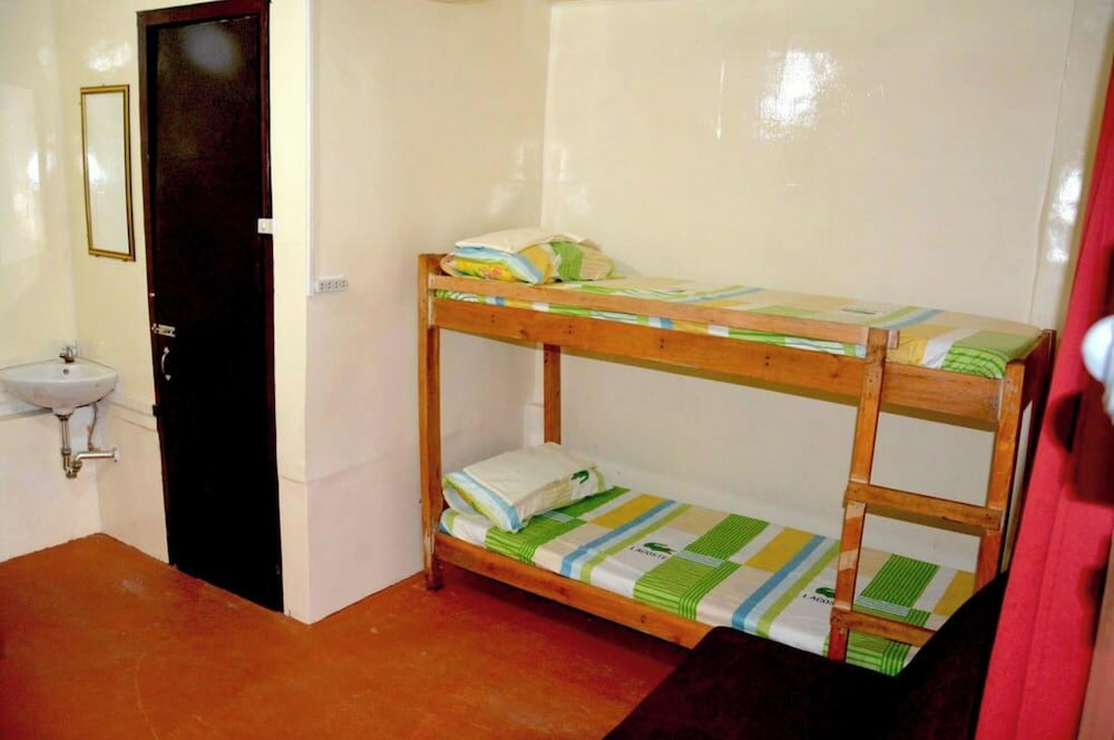 Фото Pop 996 Iloilo Paraw Beach Resort