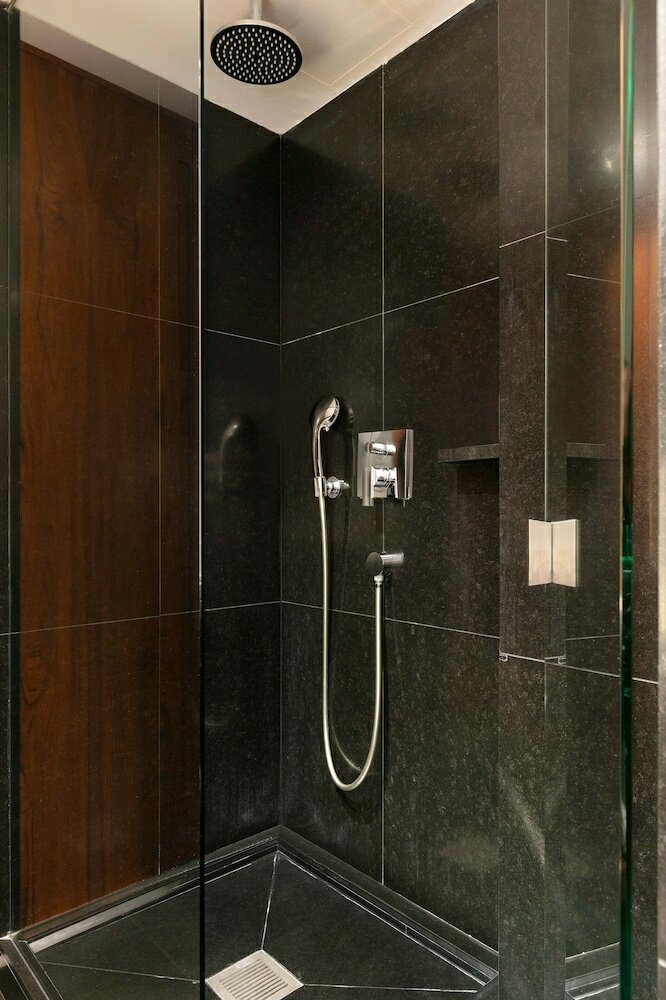 Фото Le Metropolitan, Paris Tour Eiffel, a Tribute Portfolio Hotel