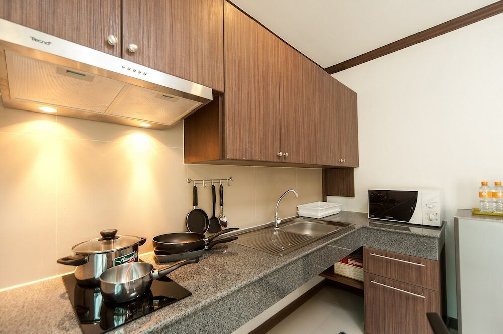 Фото Ratana Hill Patong