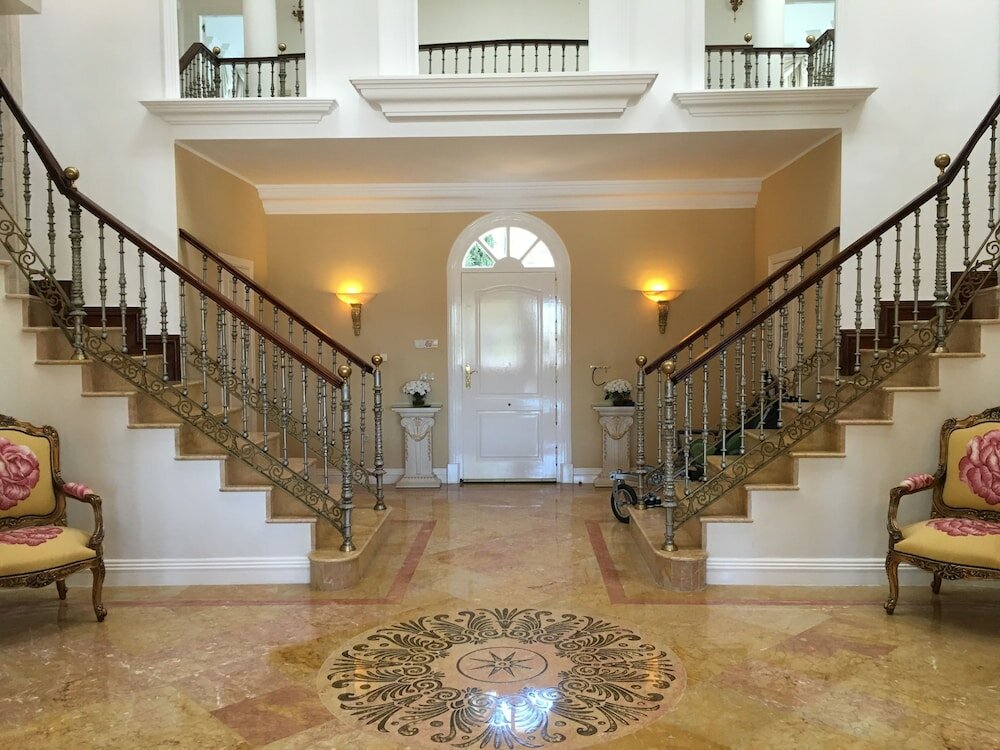 Фото Luxury Villa Puerto Banus