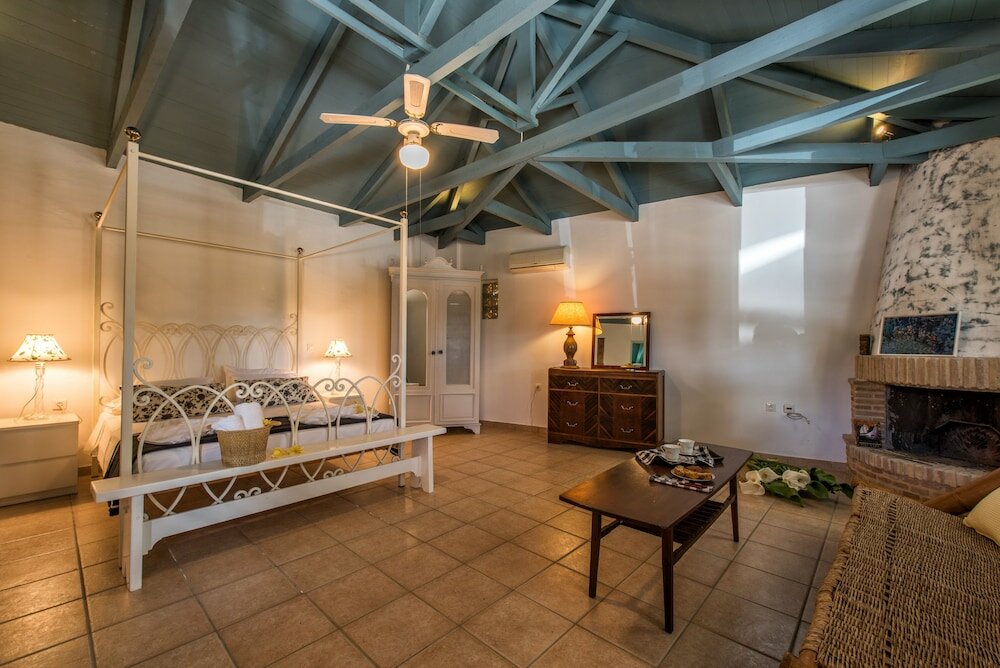 Фото Sarakino The House of Literature