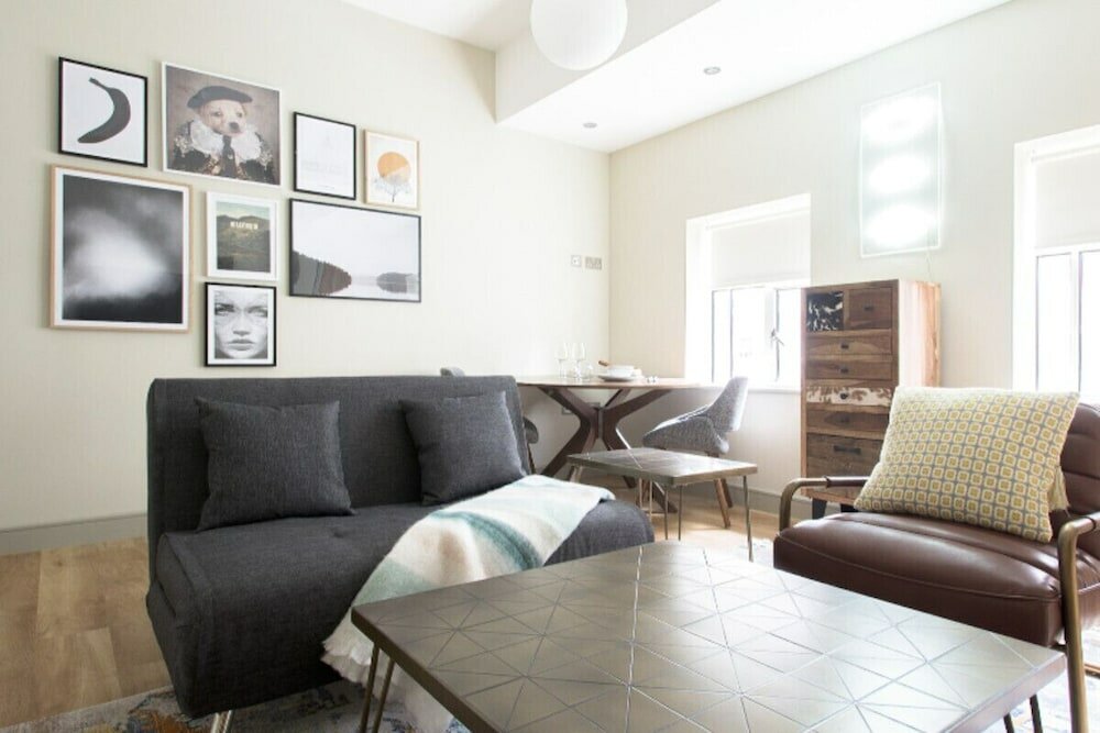 Фото The Soho Loft - Elegant & Modern 1bdr in Soho