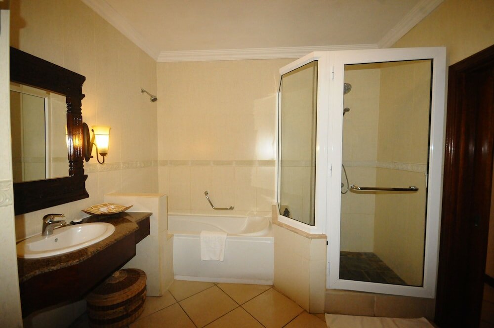 Фото Aanari Hotel & SPA