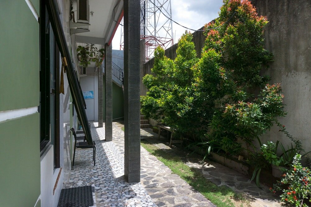 Фото RedDoorz @ Wr Supratman Pacitan