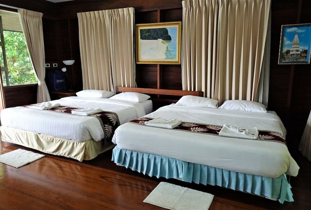 Фото West Wonder Riverside Resort