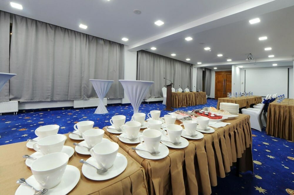 Фото Ub Grand Hotel