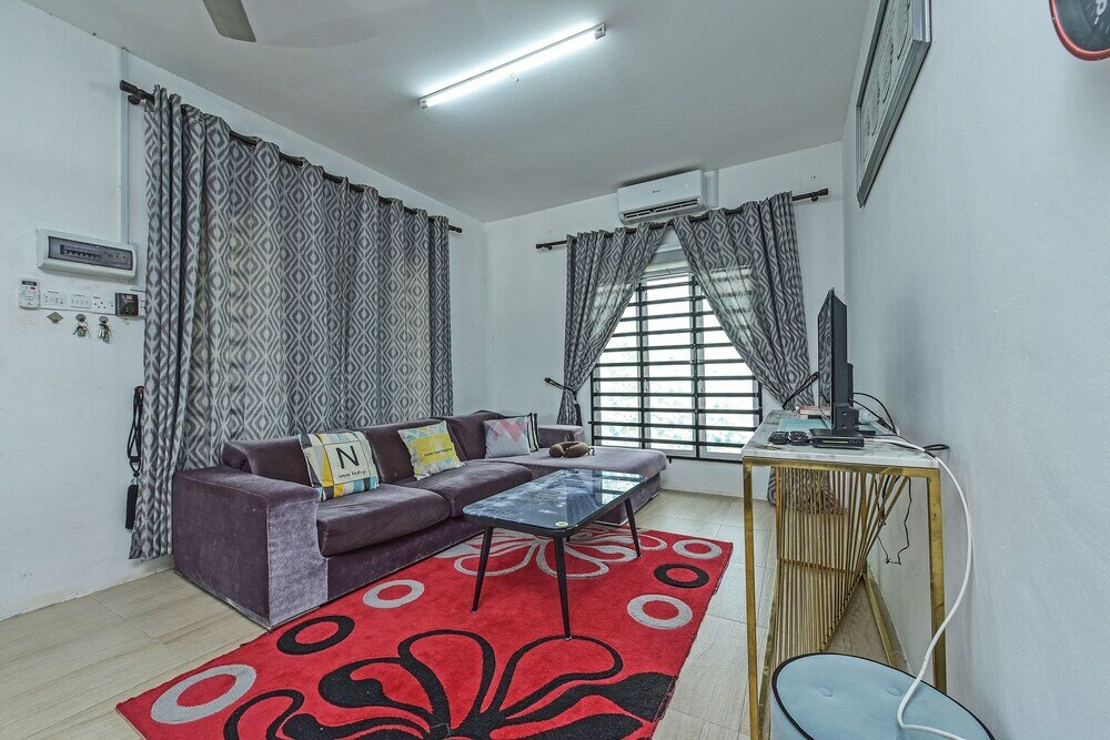 Фото Oyo Home 90682 Liliz Mambang Farmstay