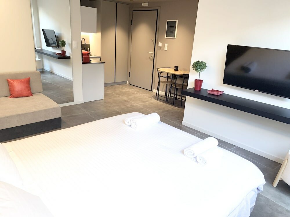 Фото M17 Studios & Suites