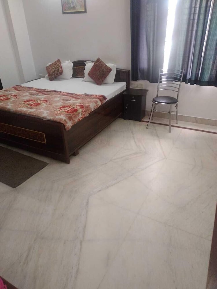 Фото Adb Rooms Knights Inn