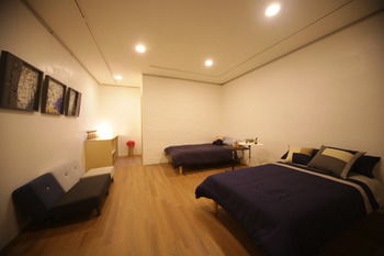 Фото Guest House Pil Une - Hostel