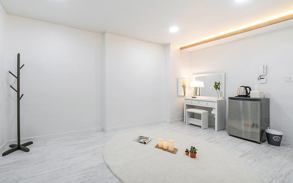 Фото Yeosu Badaya Guest House and Hostel