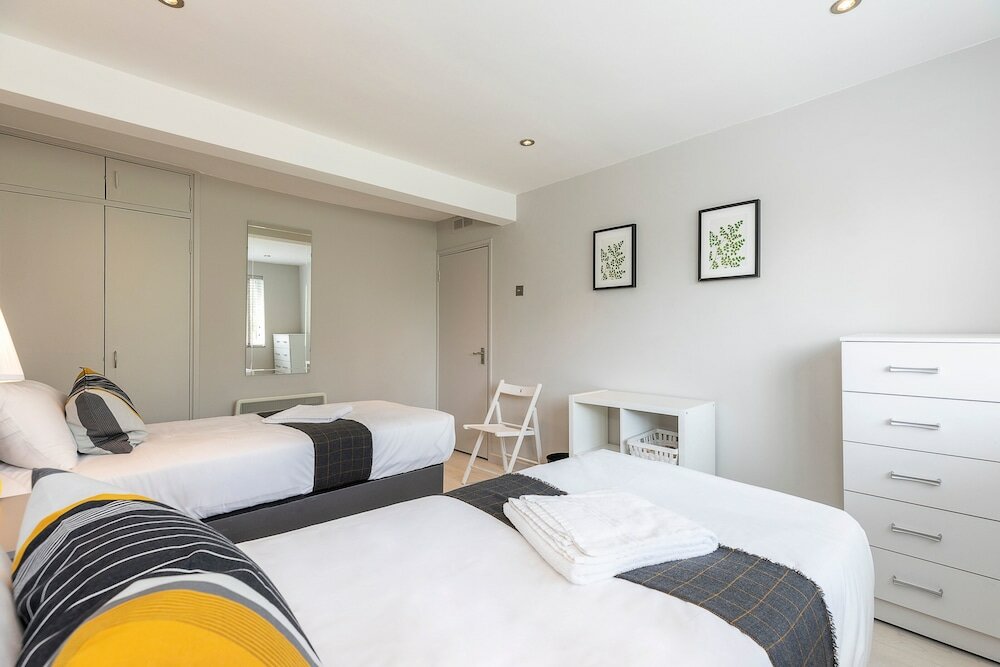 Фото Amazing 3 Bedrooms Flat Near Hyde Park & Oxford St