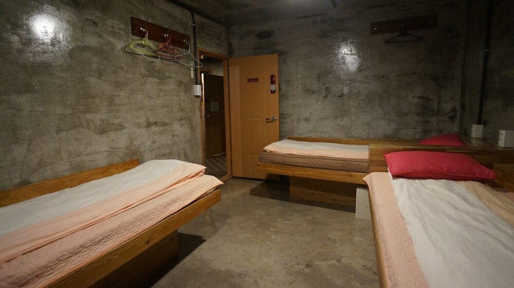 Фото Guesthouse H