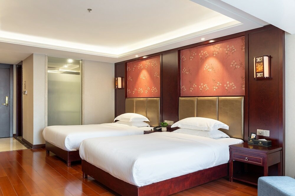 Фото Zongrui Hotel