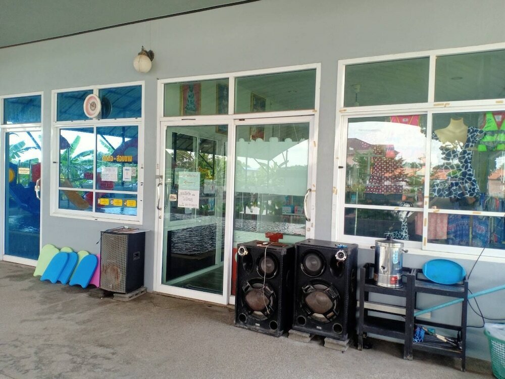 Фото Capital O 75412 V Resort