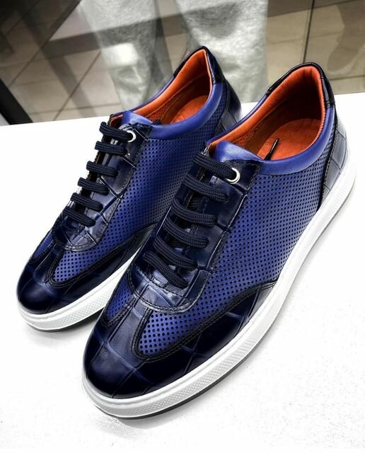 Clothing store Enrico Carino, Almaty, photo