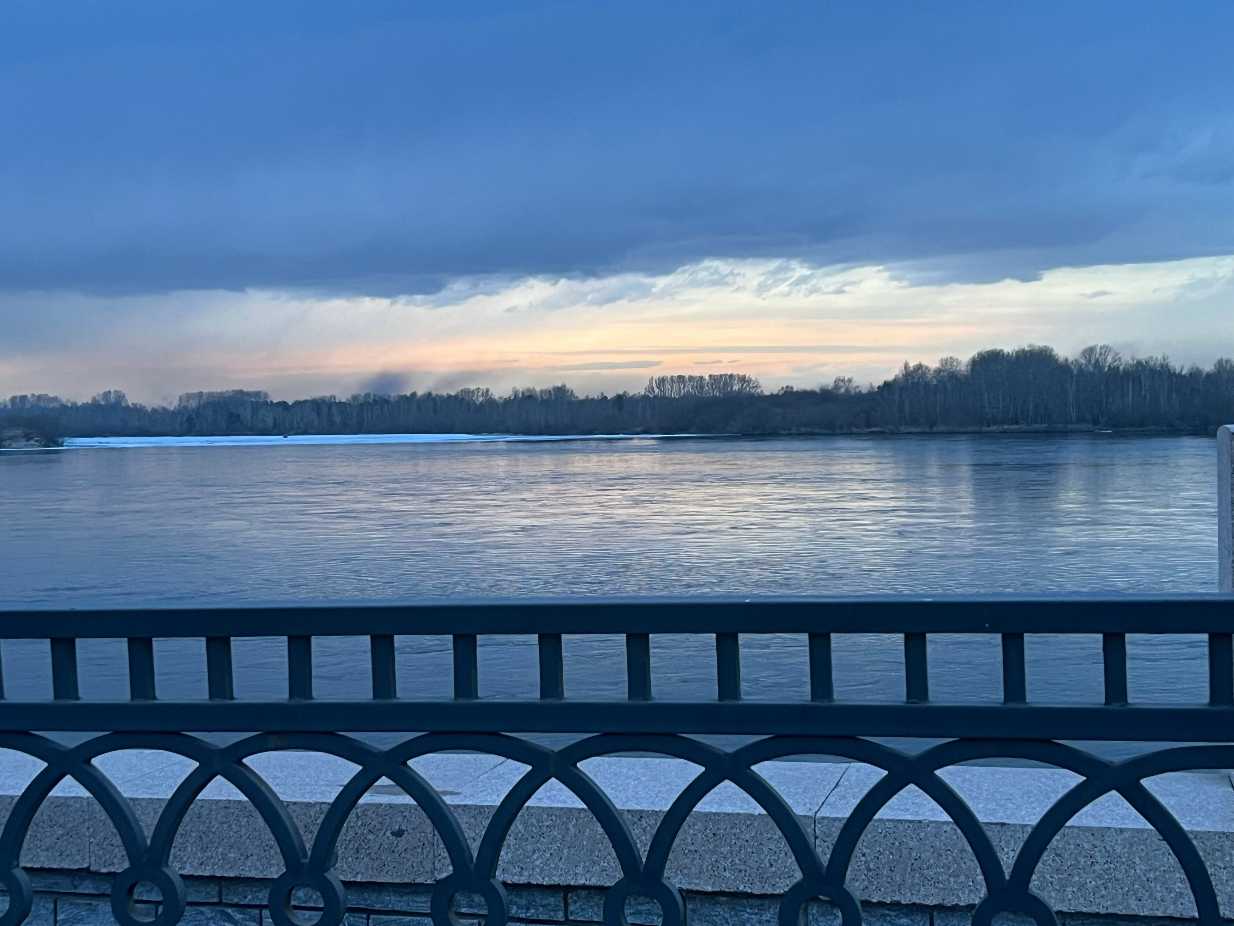 Фото Империя