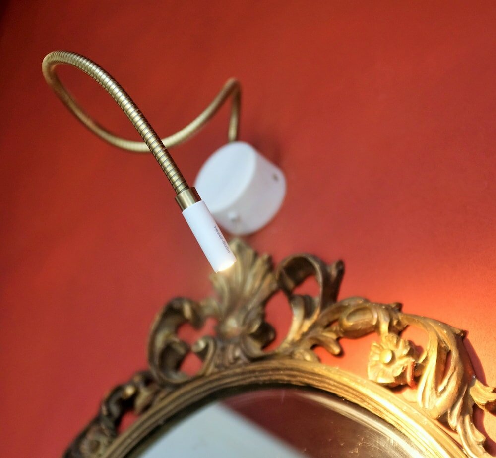 Фото Scene Suites Apartments