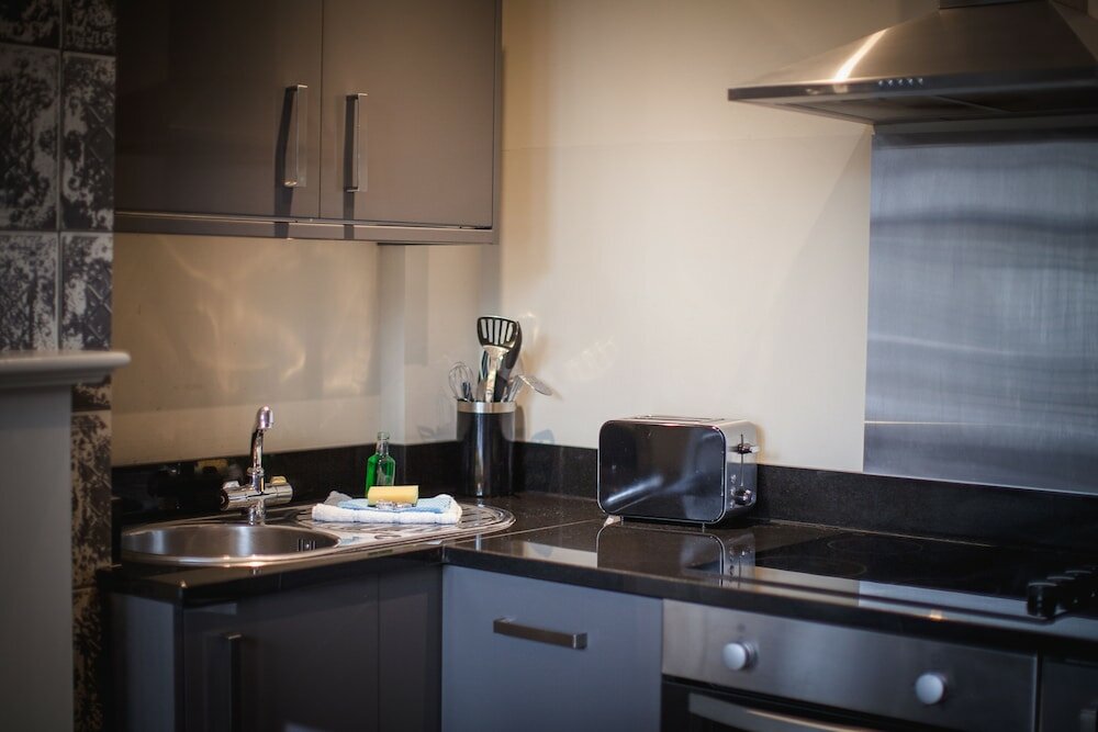 Фото 50 Bootham Crescent