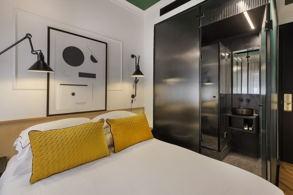 Фото Theodor Brown Rothschild