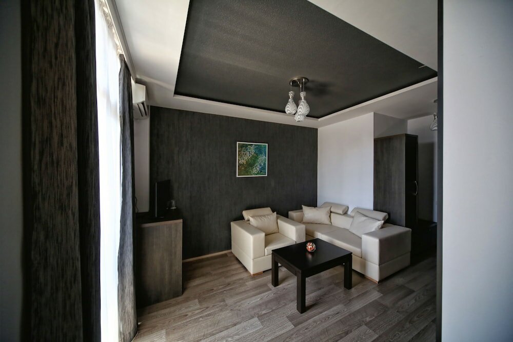 Фото Continental Hotel