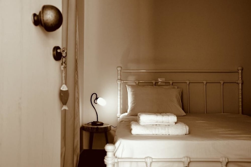 Фото Ammos Luxury Suites