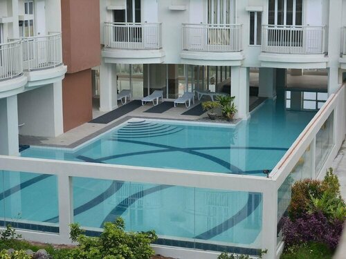 Гостиница John D Staycation в Тагайтае