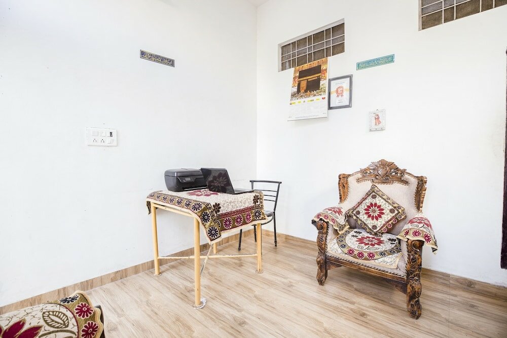 Фото Oyo 37341 Heritage High