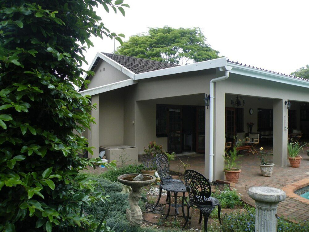 Фото The Brackens Guest House