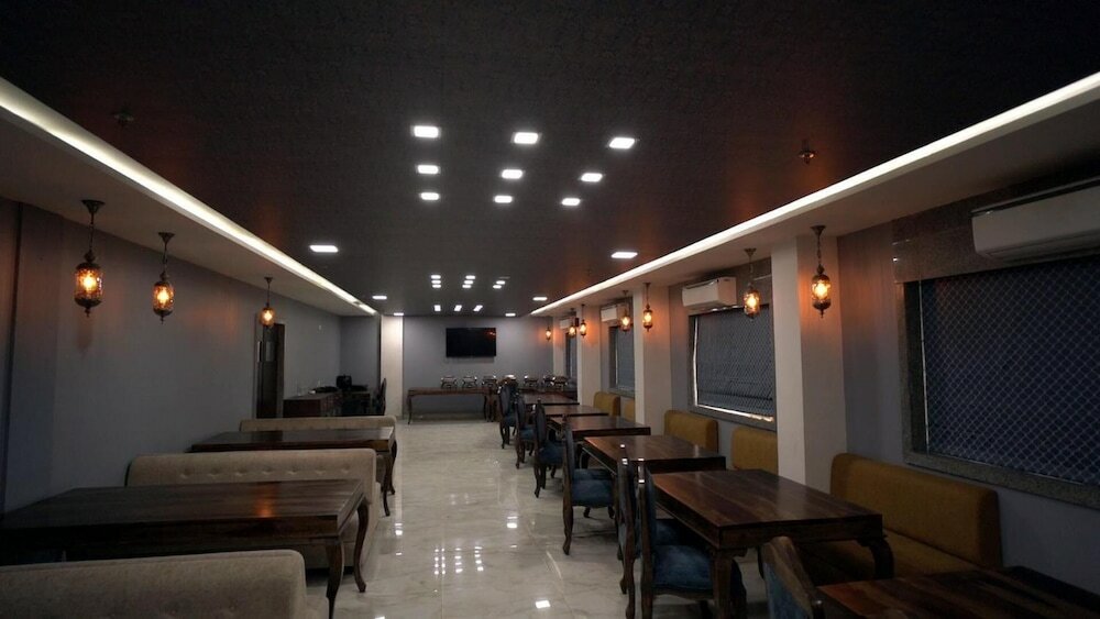 Фото The Raas Mahal