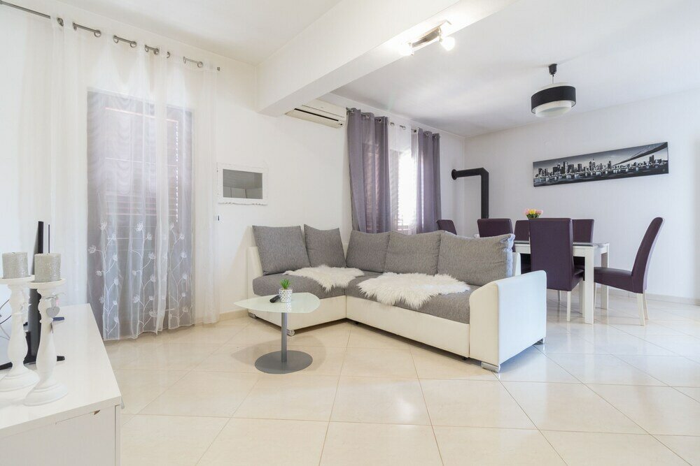 Фото Beautiful apartment Petra